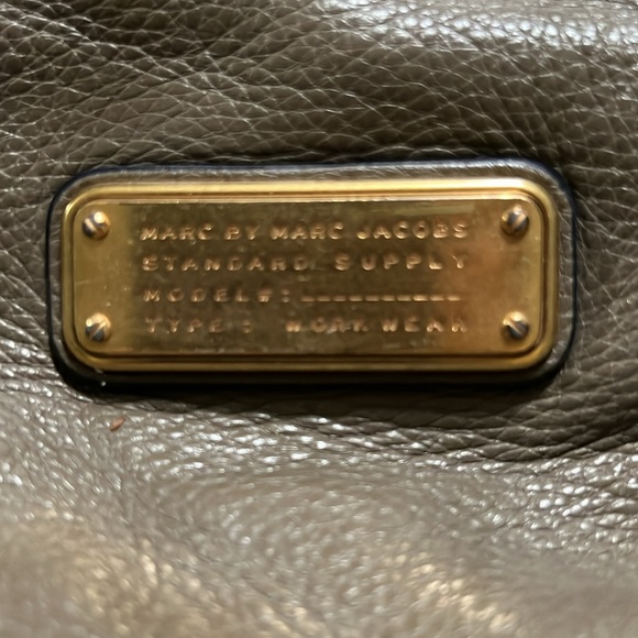 Taupe Marc by Marc Jacobs bag and Wallet - Picture 7 of 7